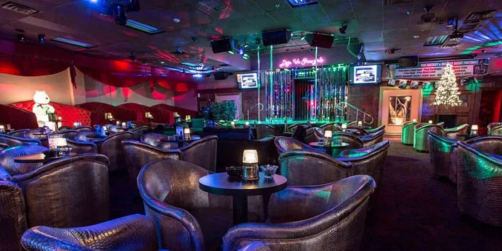 Deja Vu Showgirls Bar